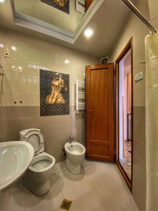 Apartment Dolphin Batumi Eksteriør bilde