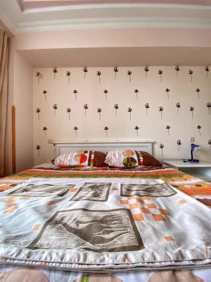 Apartment Dolphin Batumi Eksteriør bilde