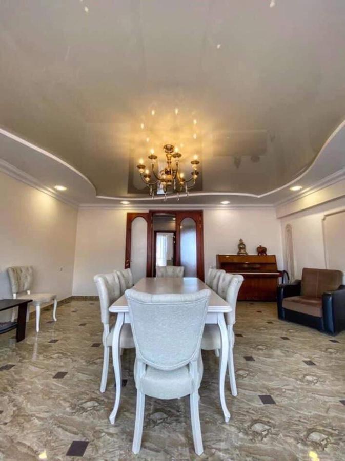 Apartment Dolphin Batumi Eksteriør bilde